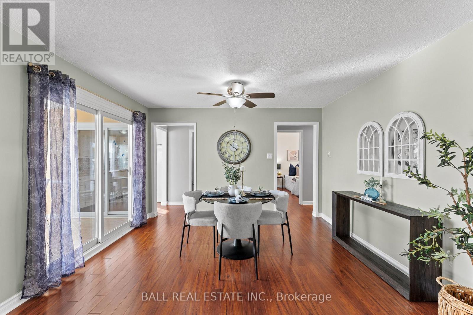 11 Lakeview Crescent, Kawartha Lakes, Ontario  K0M 1A0 - Photo 12 - X12982158