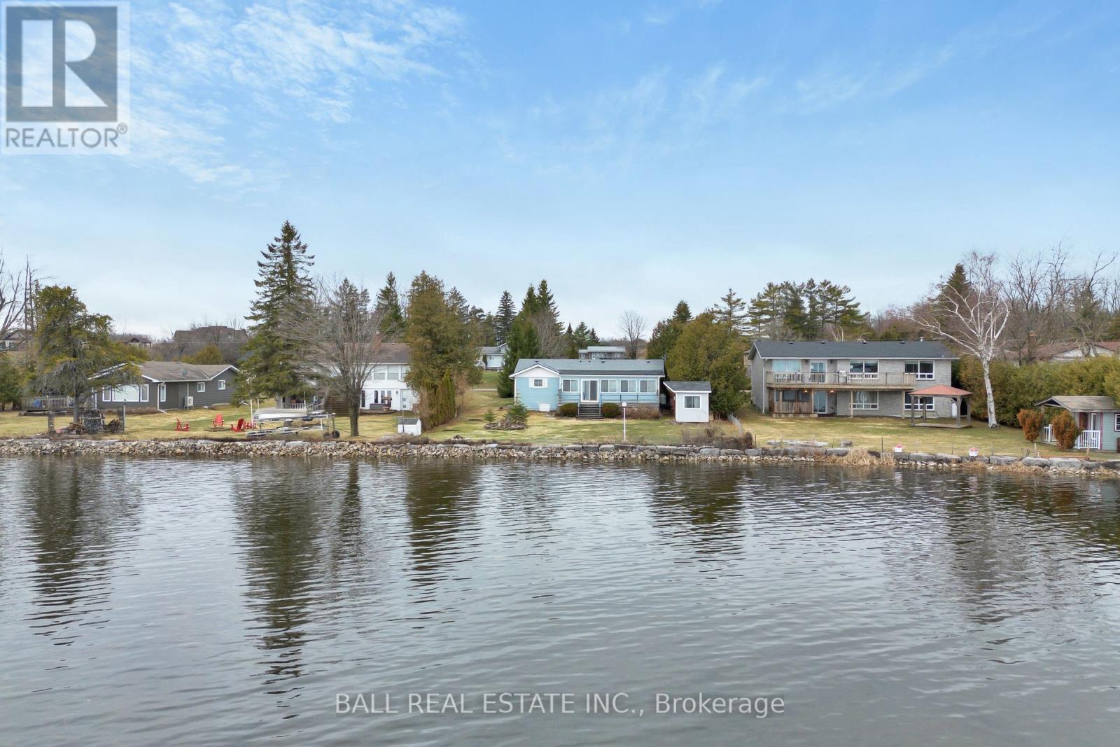 11 Lakeview Crescent, Kawartha Lakes, Ontario  K0M 1A0 - Photo 4 - X12982158