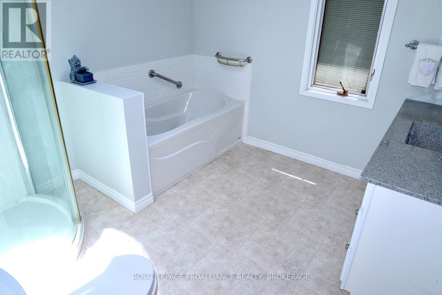 1705 Marian Crescent, Kingston, Ontario  K7L 4V3 - Photo 33 - X13129440