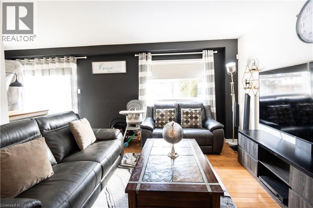 147 Dubrick Crescent Unit# 1, Kitchener, Ontario  N2E 4G3 - Photo 6 - 40830491