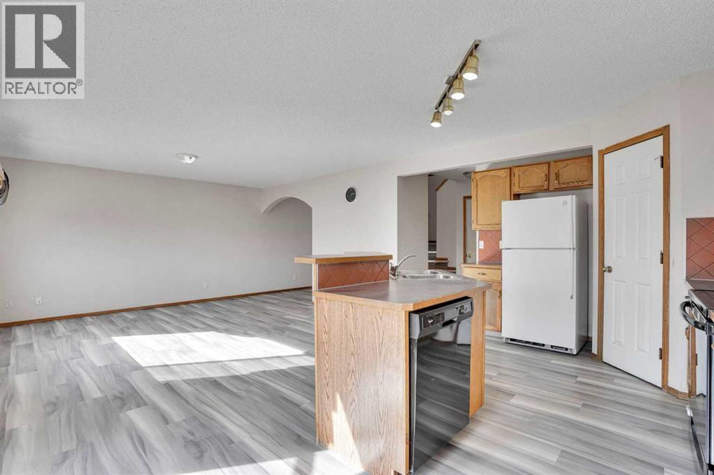 17 Taracove Crescent Ne, Calgary, Alberta  T3J 4R3 - Photo 12 - A2291157