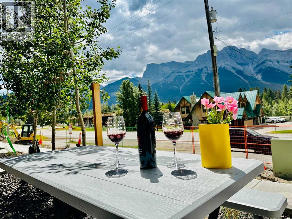 102, 109 Kananaskis Way, Canmore, Alberta  T1W 2X2 - Photo 3 - A2297163