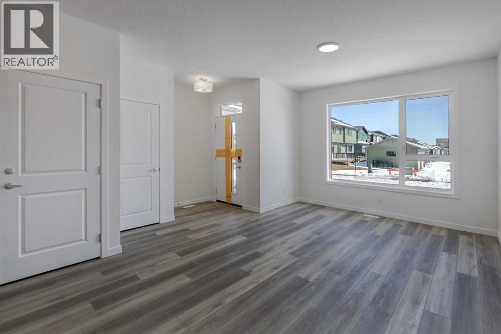 47 Lewisburg Manor Ne, Calgary, Alberta  T3P 2N7 - Photo 4 - A2301813