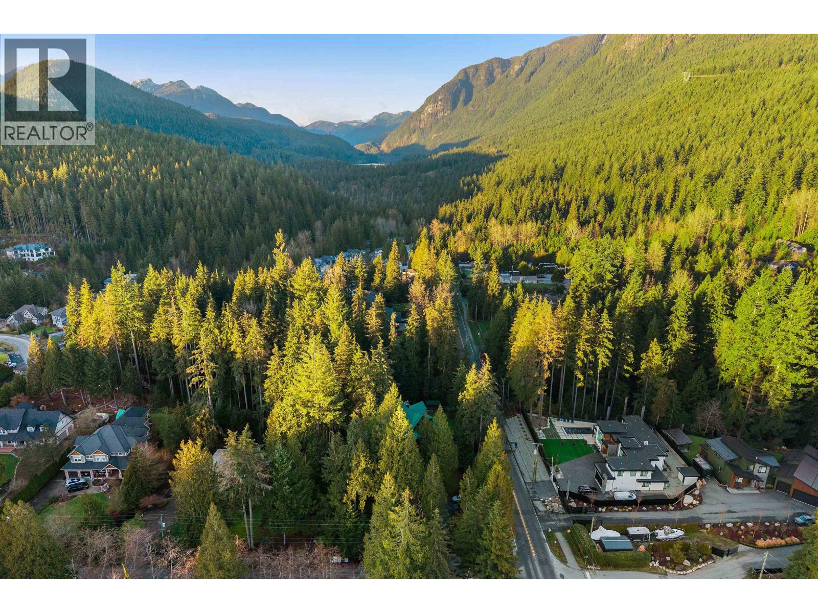 3025 Anmore Creek Way, Anmore, British Columbia  V3H 5G6 - Photo 35 - R3106108
