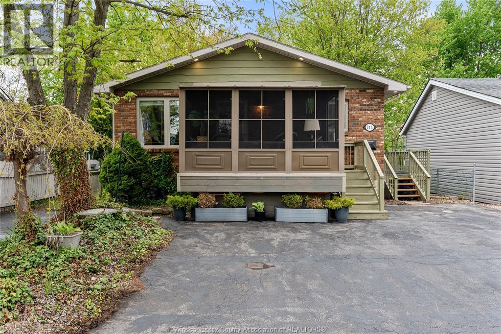 145 LANGTRY, Essex, Ontario