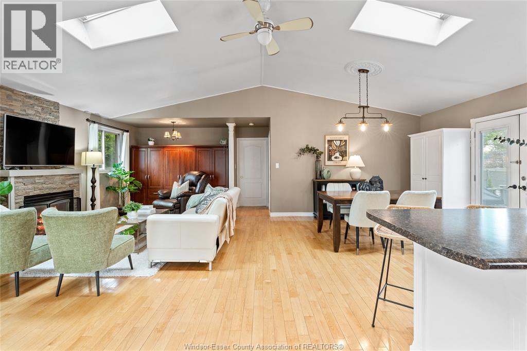 145 Langtry, Essex, Ontario  N8M 1H1 - Photo 12 - 26011178