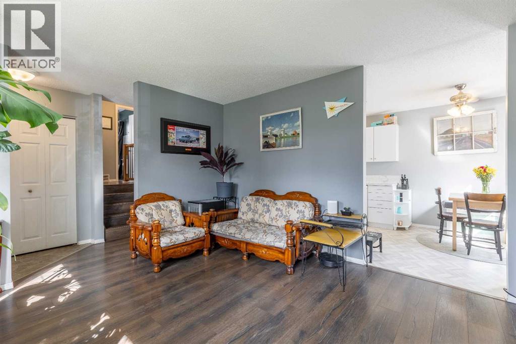 57 Honeysuckle Road N, Lethbridge, Alberta  T1H 4J7 - Photo 8 - A2310146