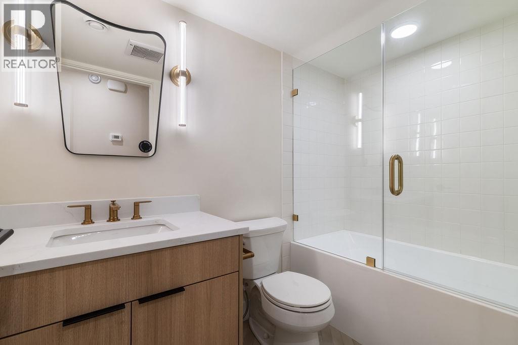 1 1933 Templeton Drive, Vancouver, British Columbia  V5N 4V9 - Photo 9 - R3118056