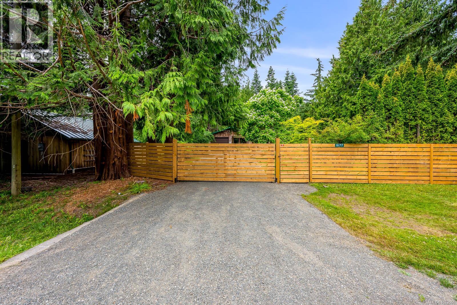 1677 Baikie Rd, Denman Island, British Columbia  V0R 1T0 - Photo 24 - 1033066