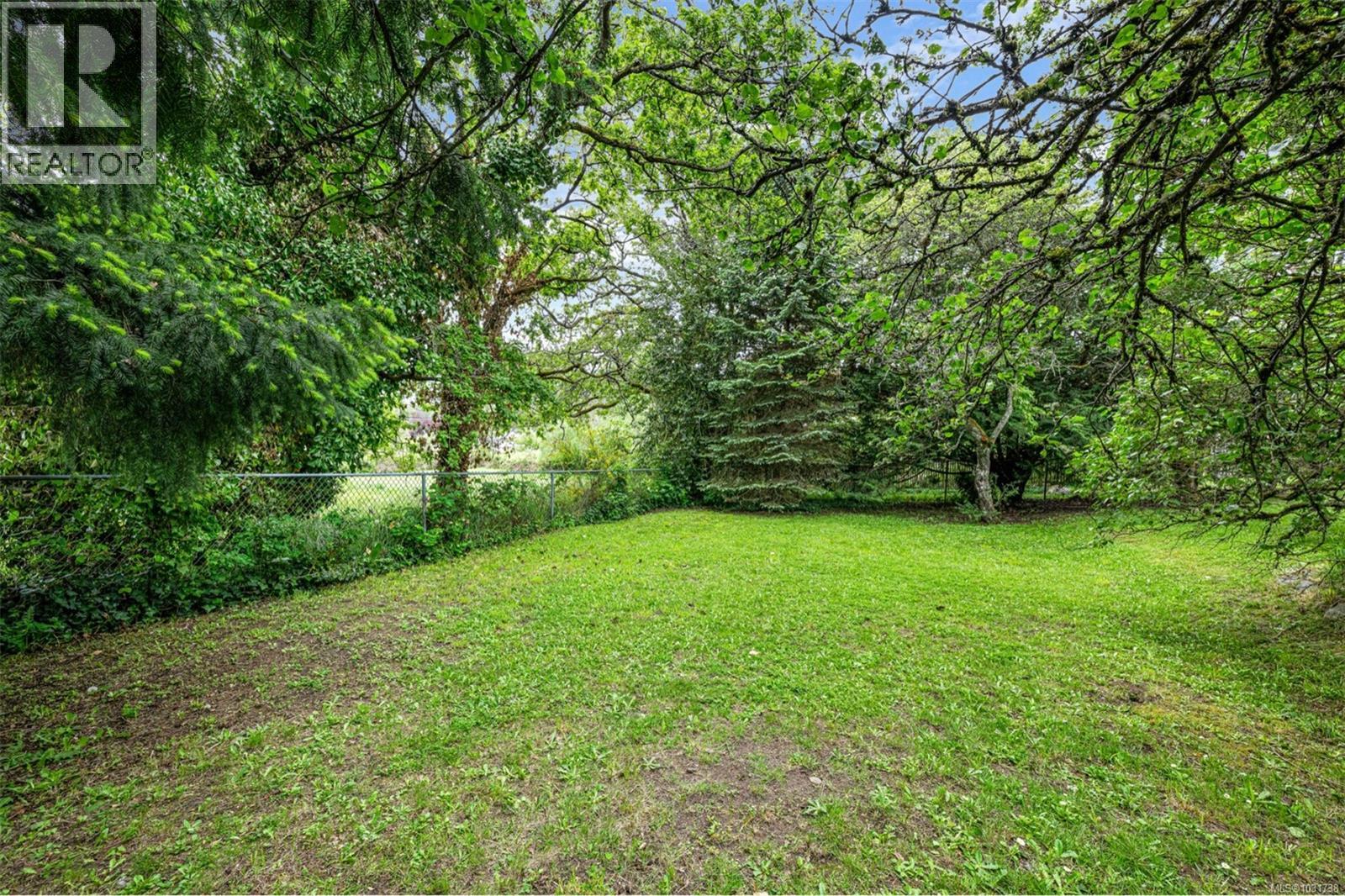 3517 Doncaster Dr, Saanich, British Columbia  V8P 3W2 - Photo 36 - 1031738