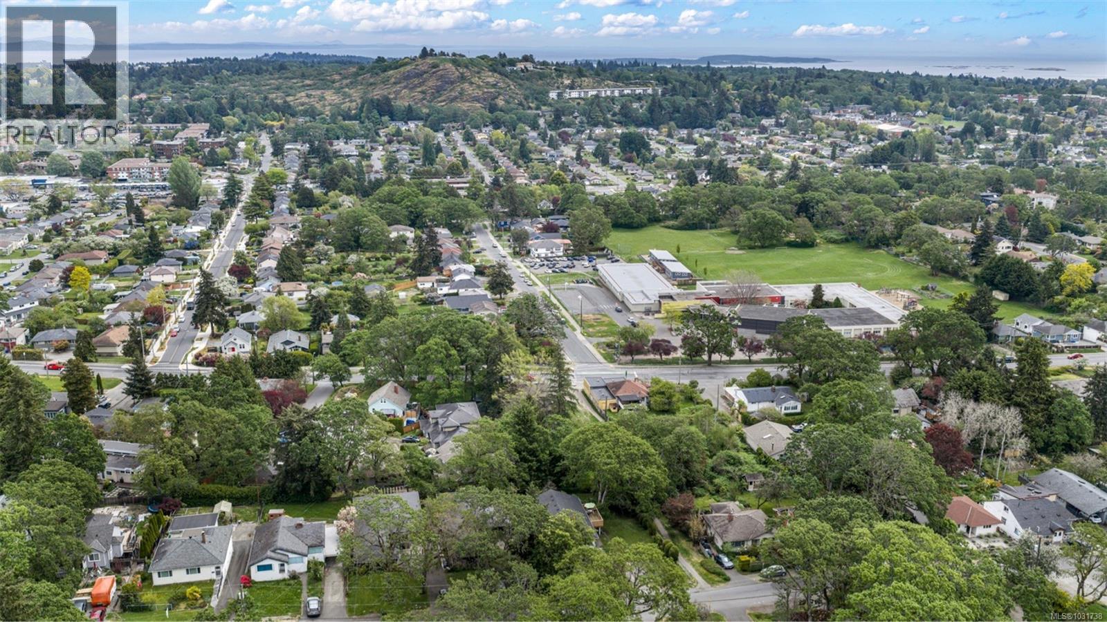 3517 Doncaster Dr, Saanich, British Columbia  V8P 3W2 - Photo 45 - 1031738