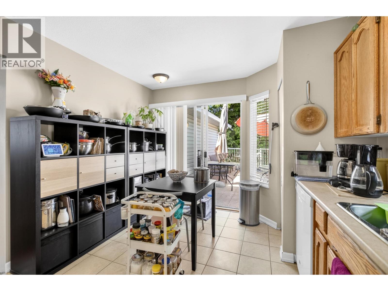 1941 Langan Avenue, Port Coquitlam, British Columbia  V3C 1L1 - Photo 12 - R3123817