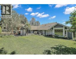 7811 REDROOFFS ROAD, Halfmoon Bay, British Columbia