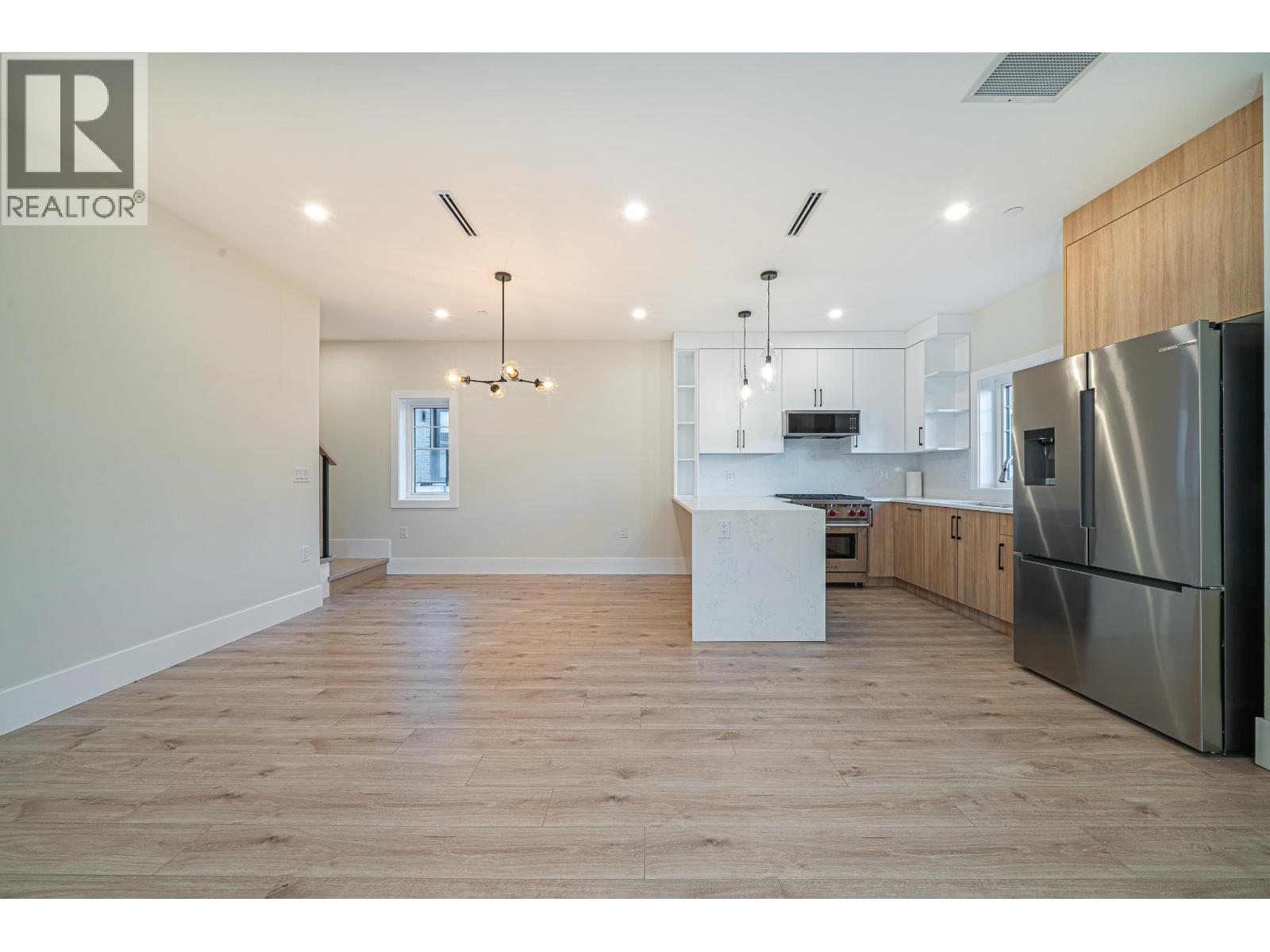 972 Park Drive, Vancouver, British Columbia  V6P 2J4 - Photo 8 - R3123840
