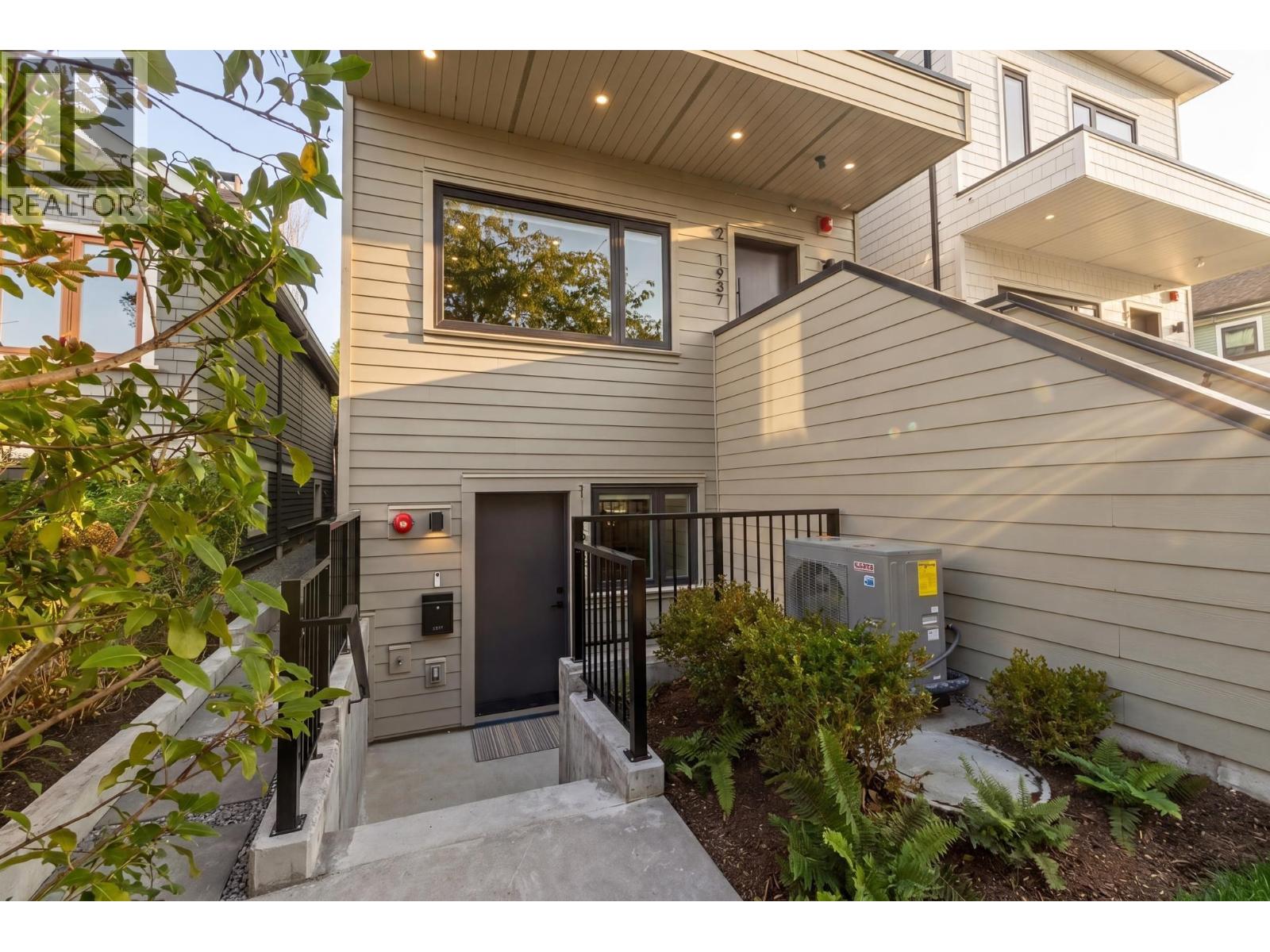 1 1937 Templeton Drive, Vancouver, British Columbia  V5N 4V9 - Photo 16 - R3118052