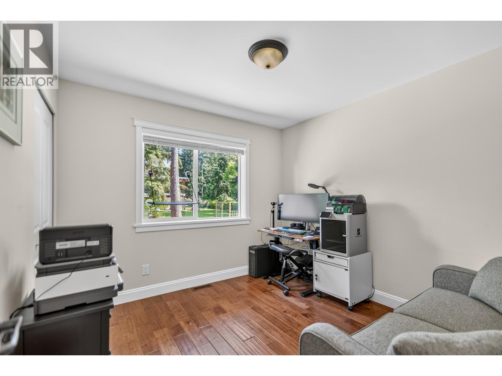 1420 Sundance Place, Gibsons, British Columbia  V0N 1V5 - Photo 18 - R3123806