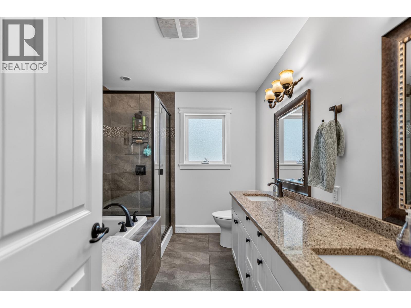 1420 Sundance Place, Gibsons, British Columbia  V0N 1V5 - Photo 20 - R3123806