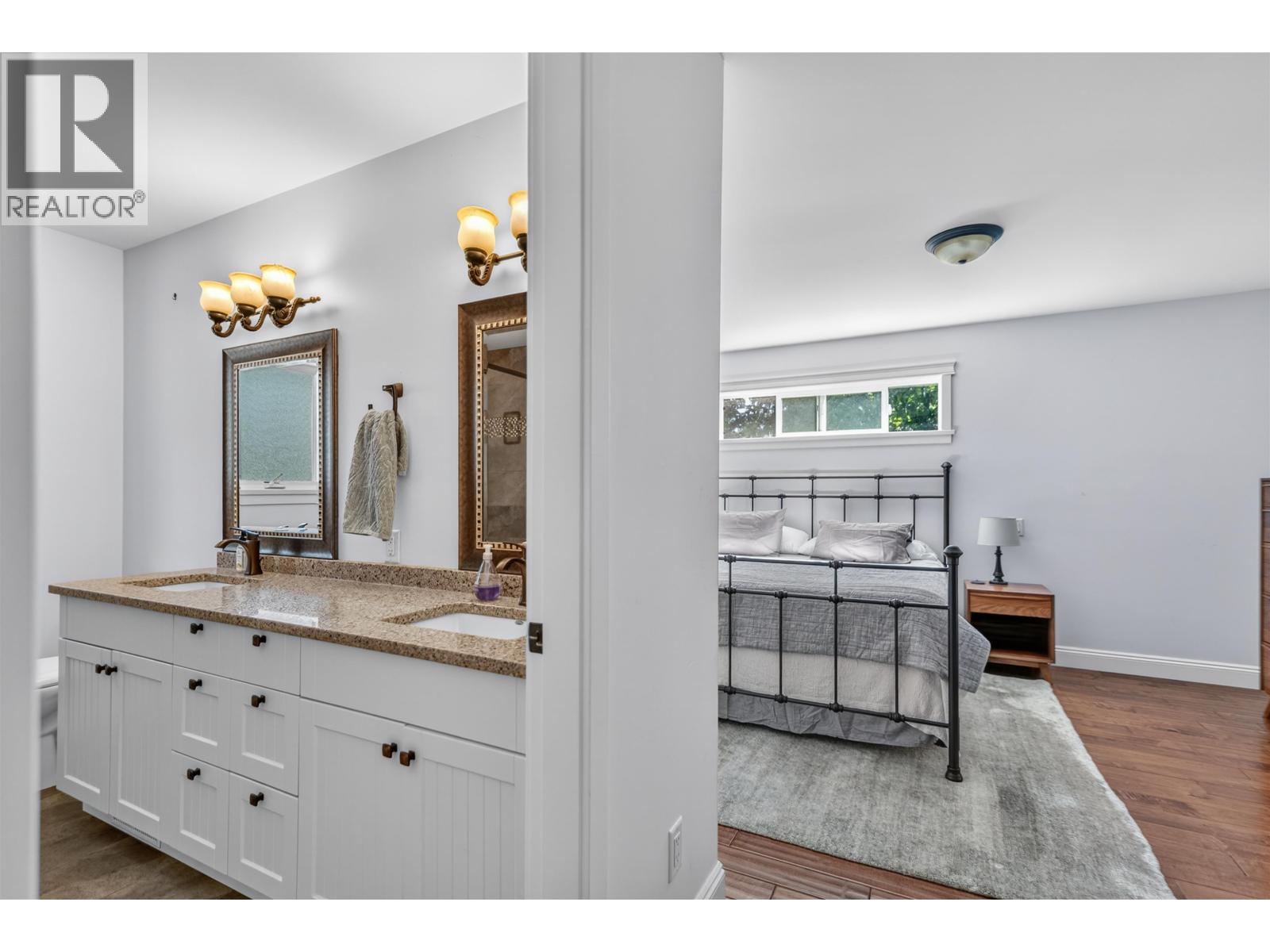 1420 Sundance Place, Gibsons, British Columbia  V0N 1V5 - Photo 19 - R3123806