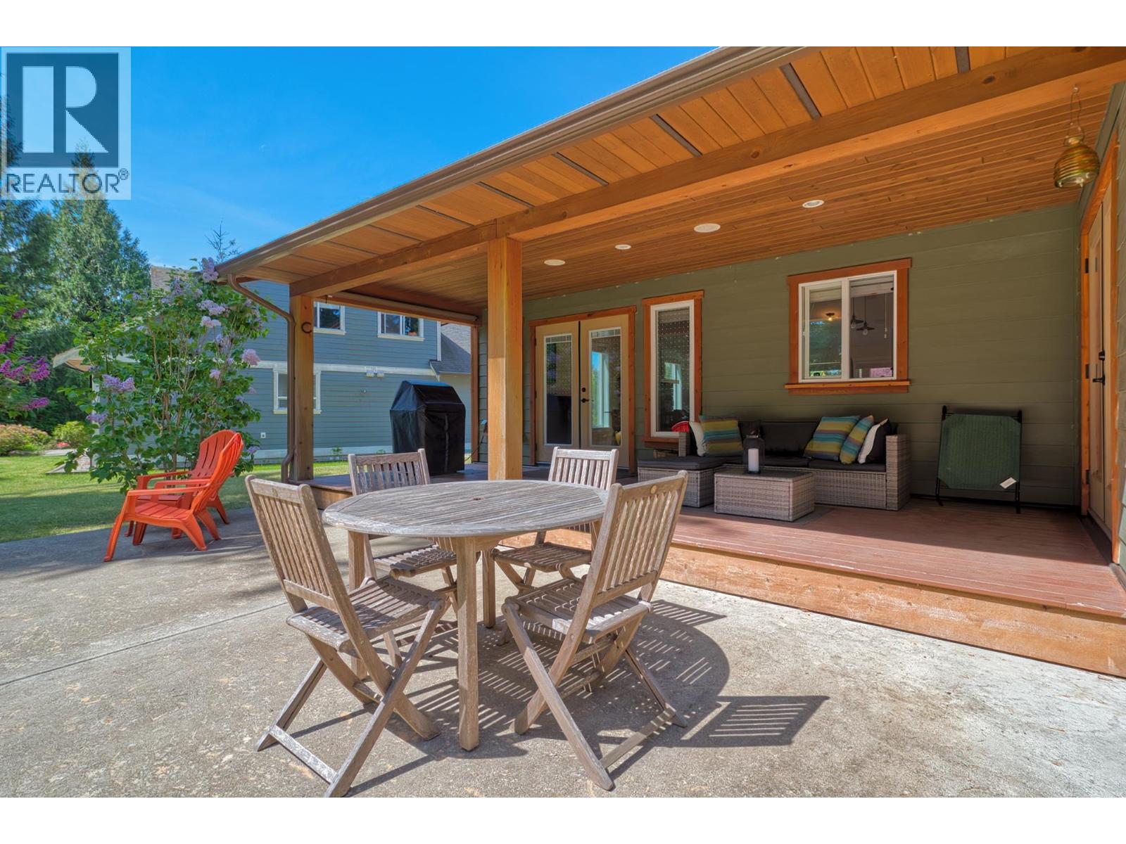 1420 Sundance Place, Gibsons, British Columbia  V0N 1V5 - Photo 25 - R3123806