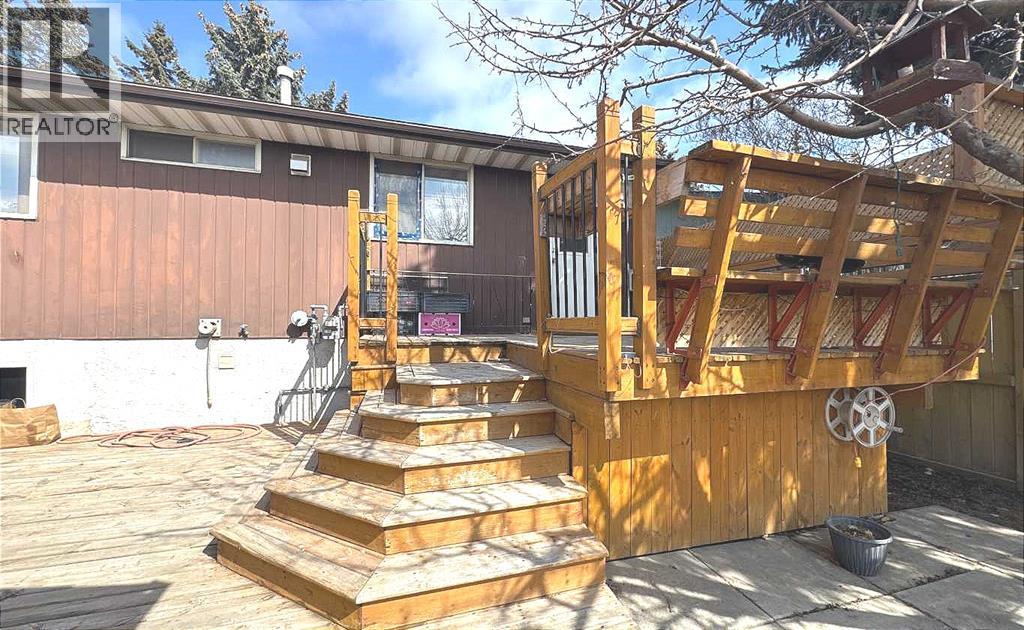 2715 41a Avenue Se, Calgary, Alberta  T2B 2M1 - Photo 24 - A2291300
