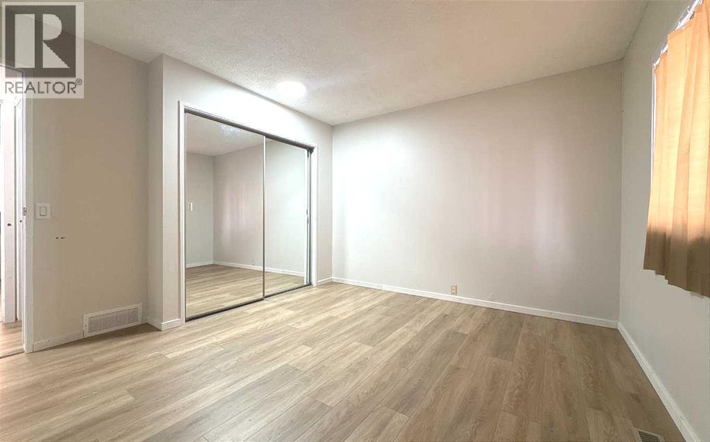 2715 41a Avenue Se, Calgary, Alberta  T2B 2M1 - Photo 13 - A2291300