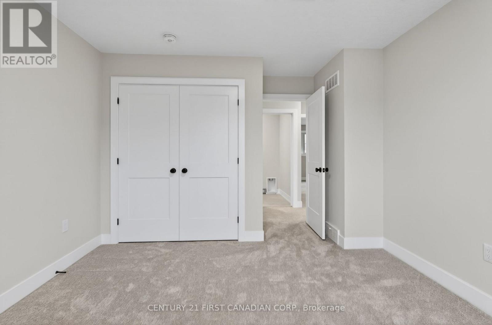 34 Postma Crescent, North Middlesex, Ontario  N0M 1A0 - Photo 14 - X13129848