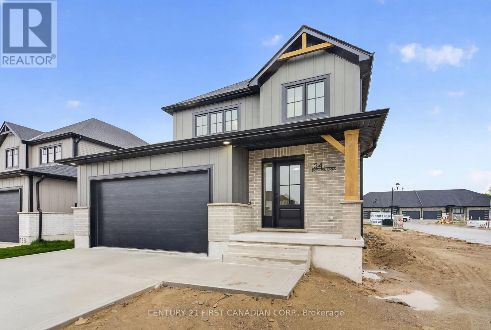 34 Postma Crescent, North Middlesex, Ontario  N0M 1A0 - Photo 2 - X13129848