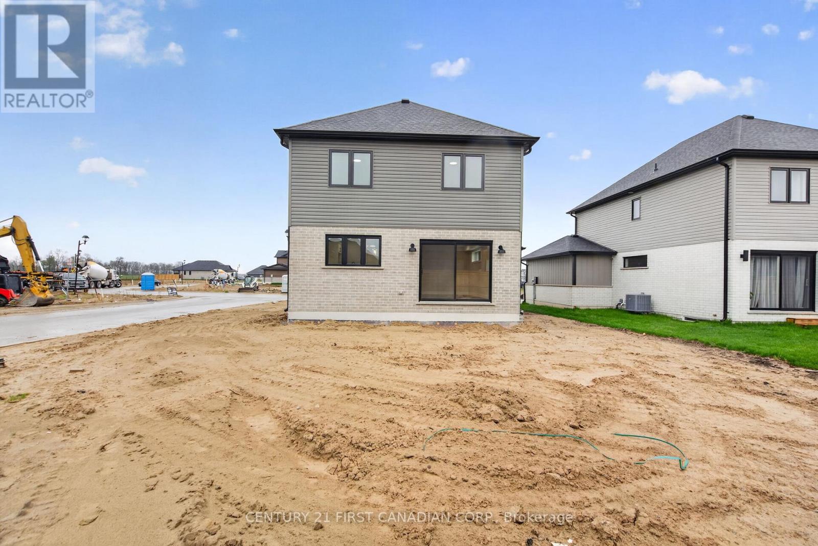 34 Postma Crescent, North Middlesex, Ontario  N0M 1A0 - Photo 31 - X13129848