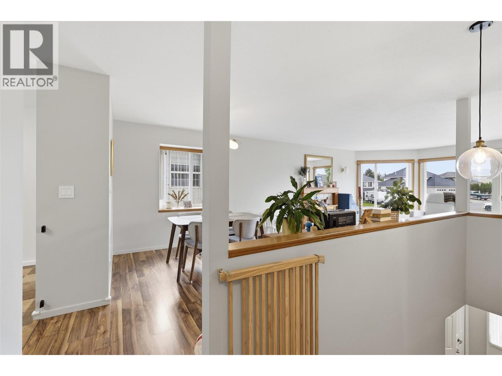 135 Chancellor Drive, Kamloops, British Columbia  V2E 2M2 - Photo 6 - 10387098