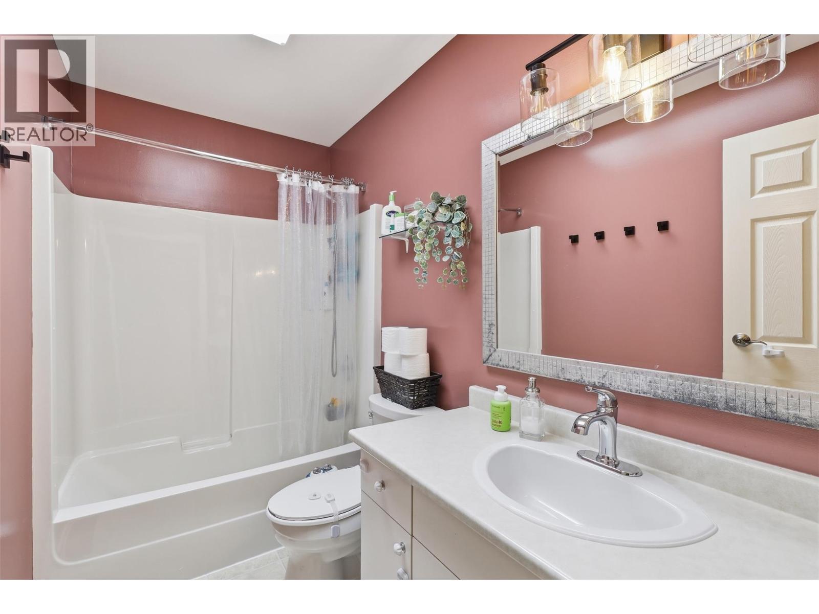135 Chancellor Drive, Kamloops, British Columbia  V2E 2M2 - Photo 31 - 10387098