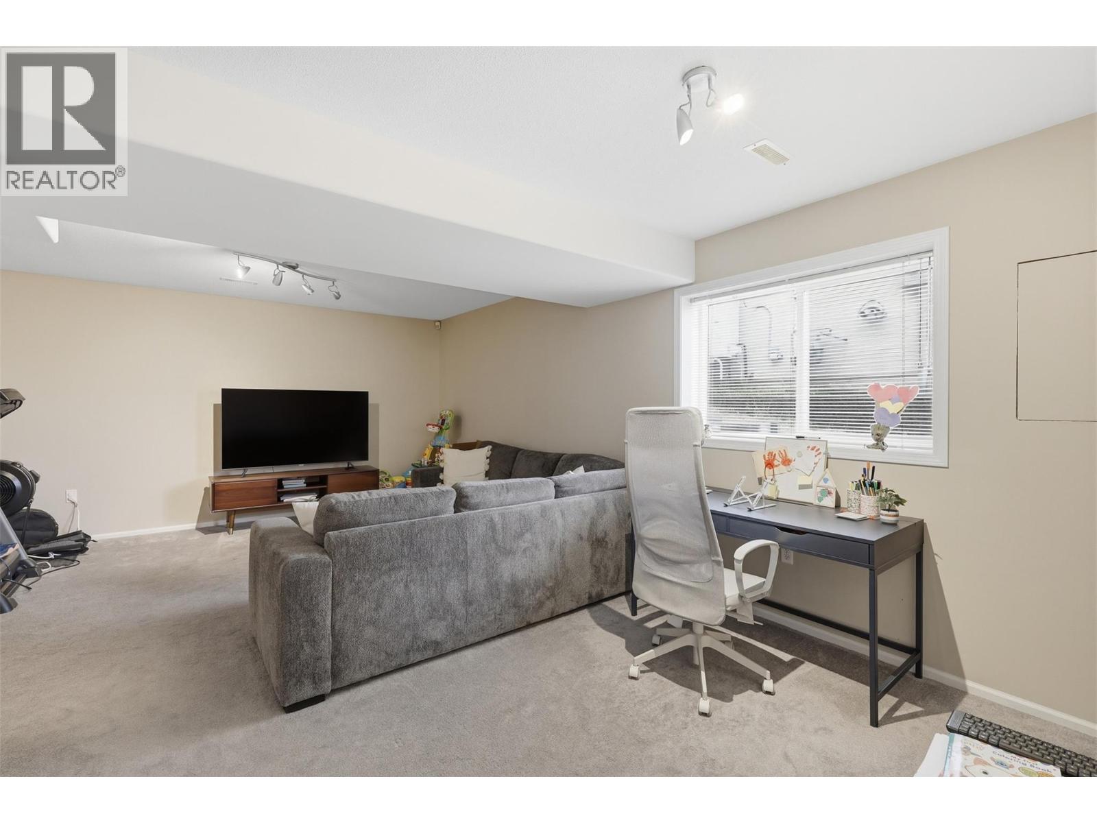 135 Chancellor Drive, Kamloops, British Columbia  V2E 2M2 - Photo 34 - 10387098