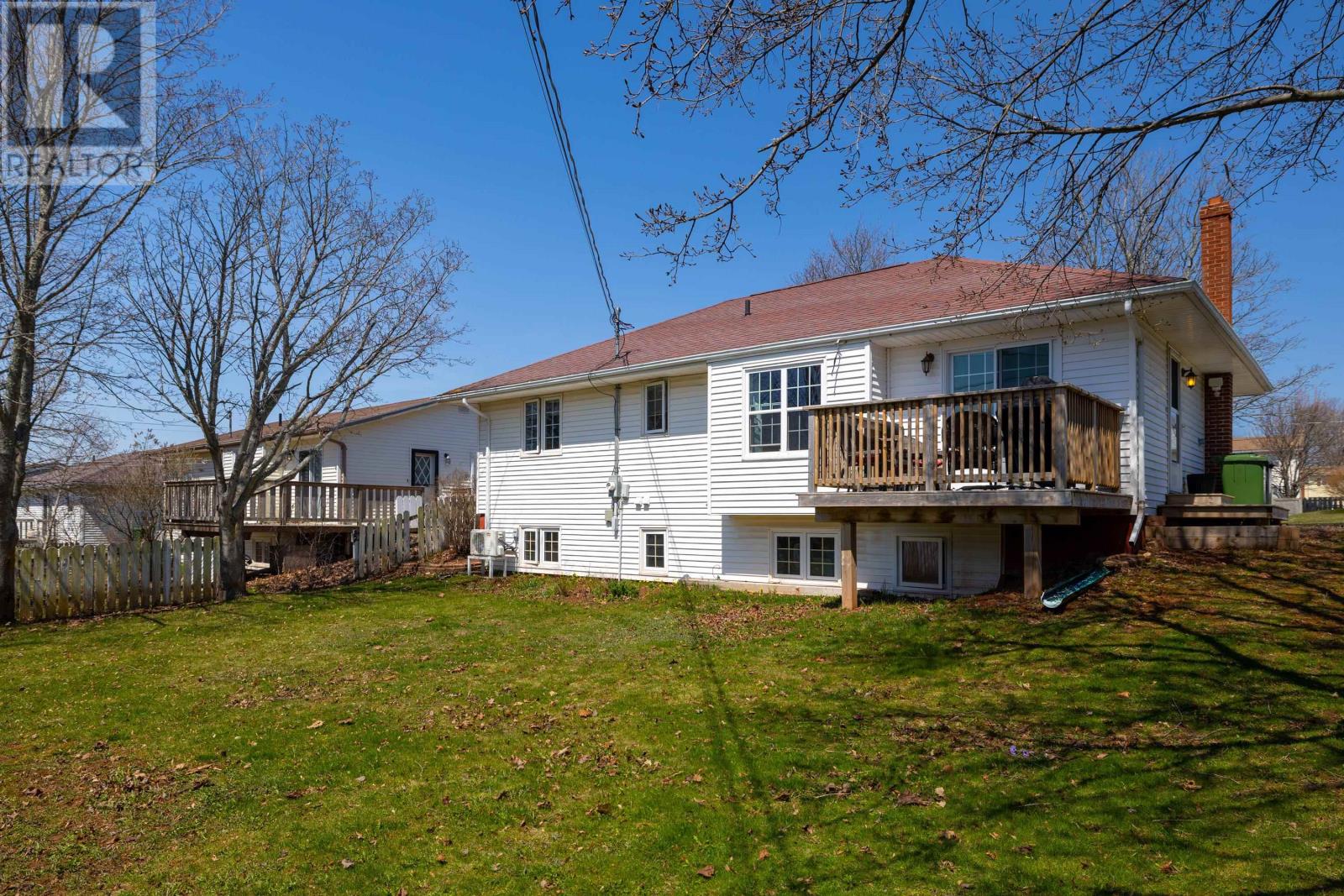 58 Glenthorn Avenue, Charlottetown, Prince Edward Island  C1A 9B5 - Photo 4 - 202610939