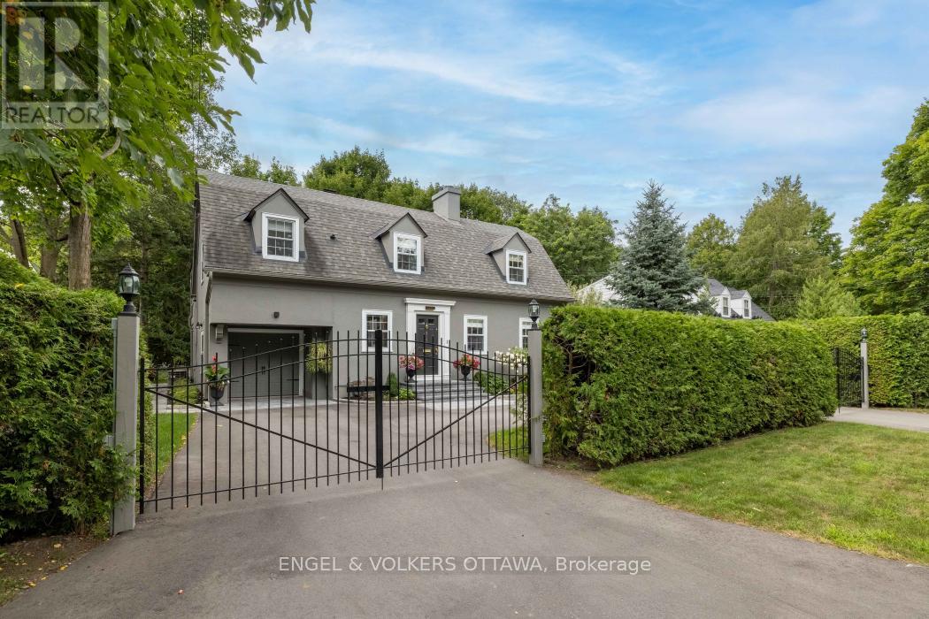 215 SPRINGFIELD ROAD, Ottawa, Ontario