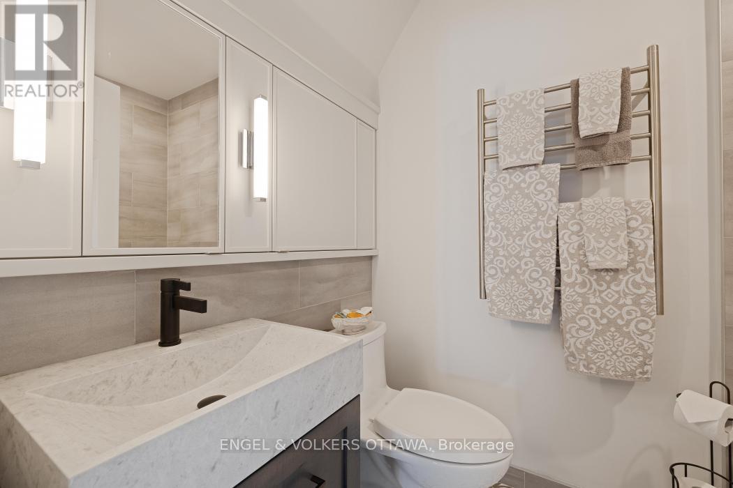 215 Springfield Road, Ottawa, Ontario  K1M 0L1 - Photo 25 - X13011354