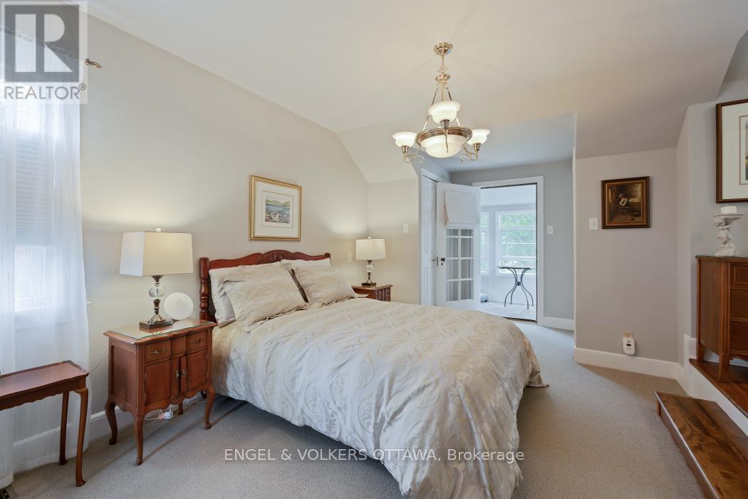 215 Springfield Road, Ottawa, Ontario  K1M 0L1 - Photo 19 - X13011354