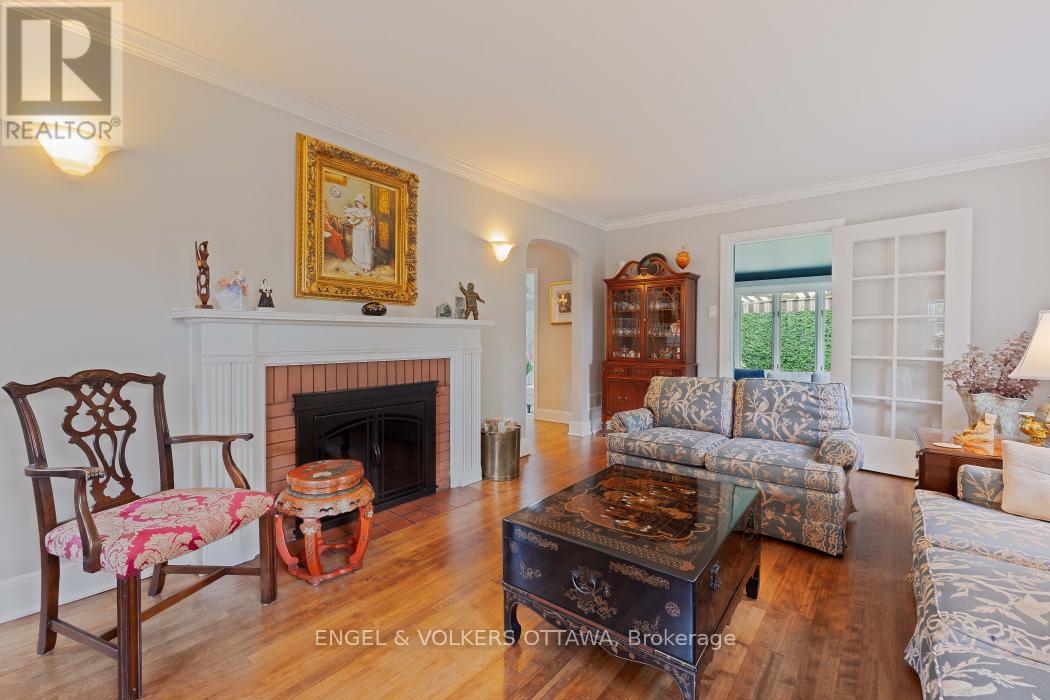 215 Springfield Road, Ottawa, Ontario  K1M 0L1 - Photo 7 - X13011354