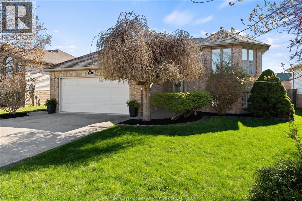 430 WOODRIDGE DRIVE, Tecumseh, Ontario