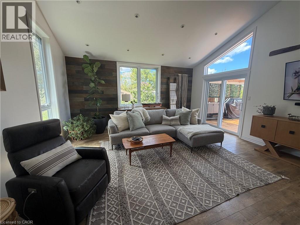 657 Windham Road 14, Simcoe, Ontario  N3Y 4K6 - Photo 12 - 40795458
