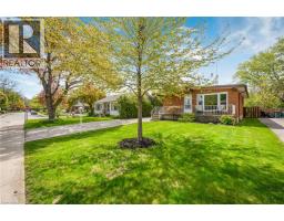 3 TANAGER Court, Hamilton, Ontario
