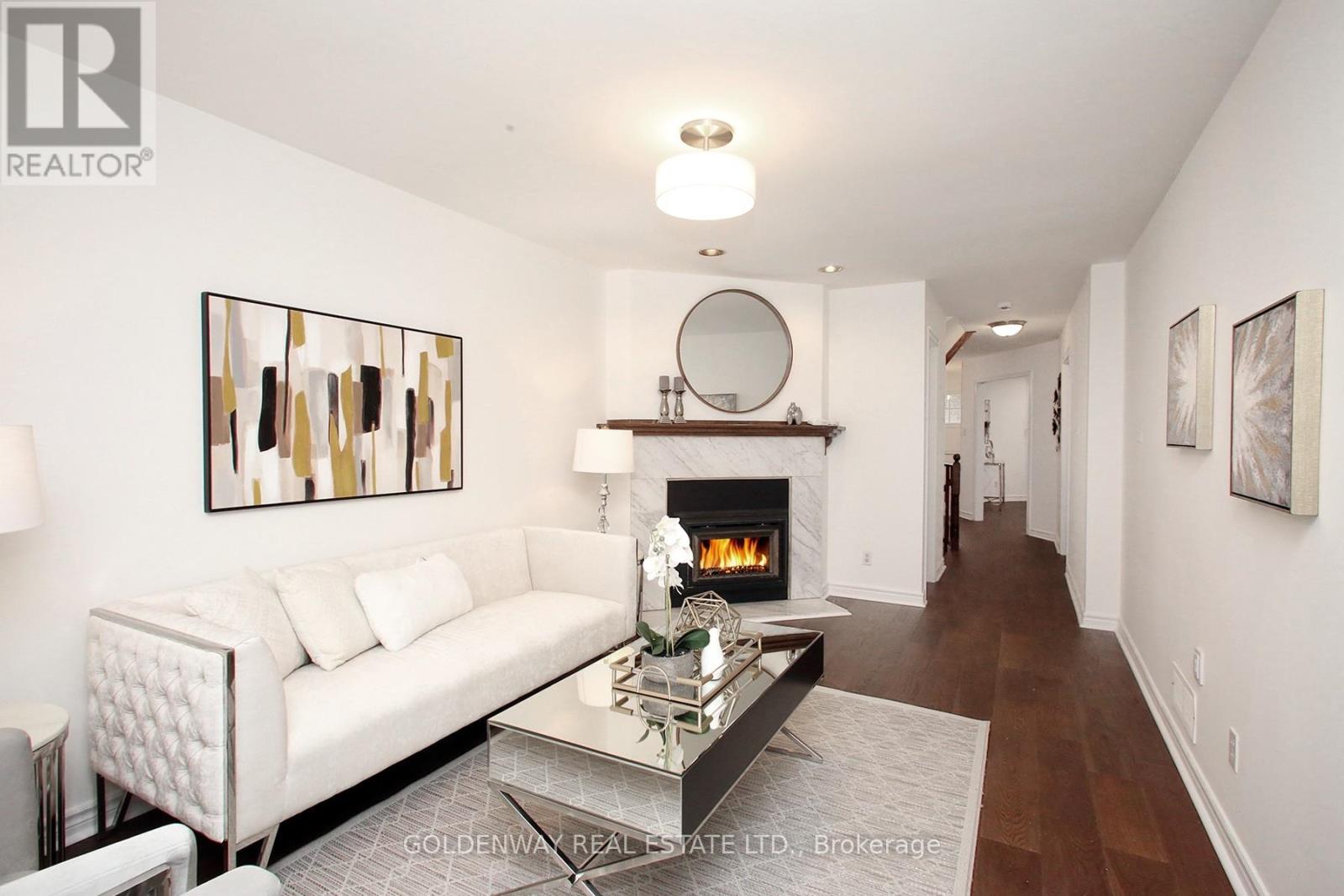 6 Royal Manor Crescent, Richmond Hill, Ontario  L4B 3N5 - Photo 12 - N13127110