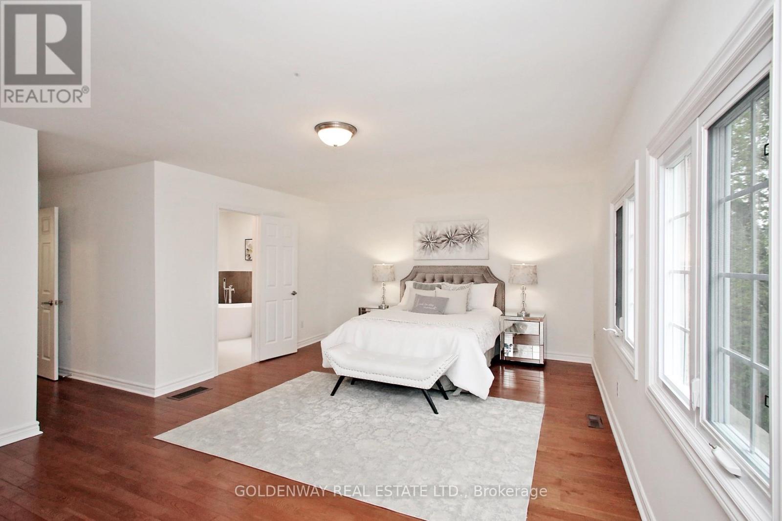 6 Royal Manor Crescent, Richmond Hill, Ontario  L4B 3N5 - Photo 16 - N13127110