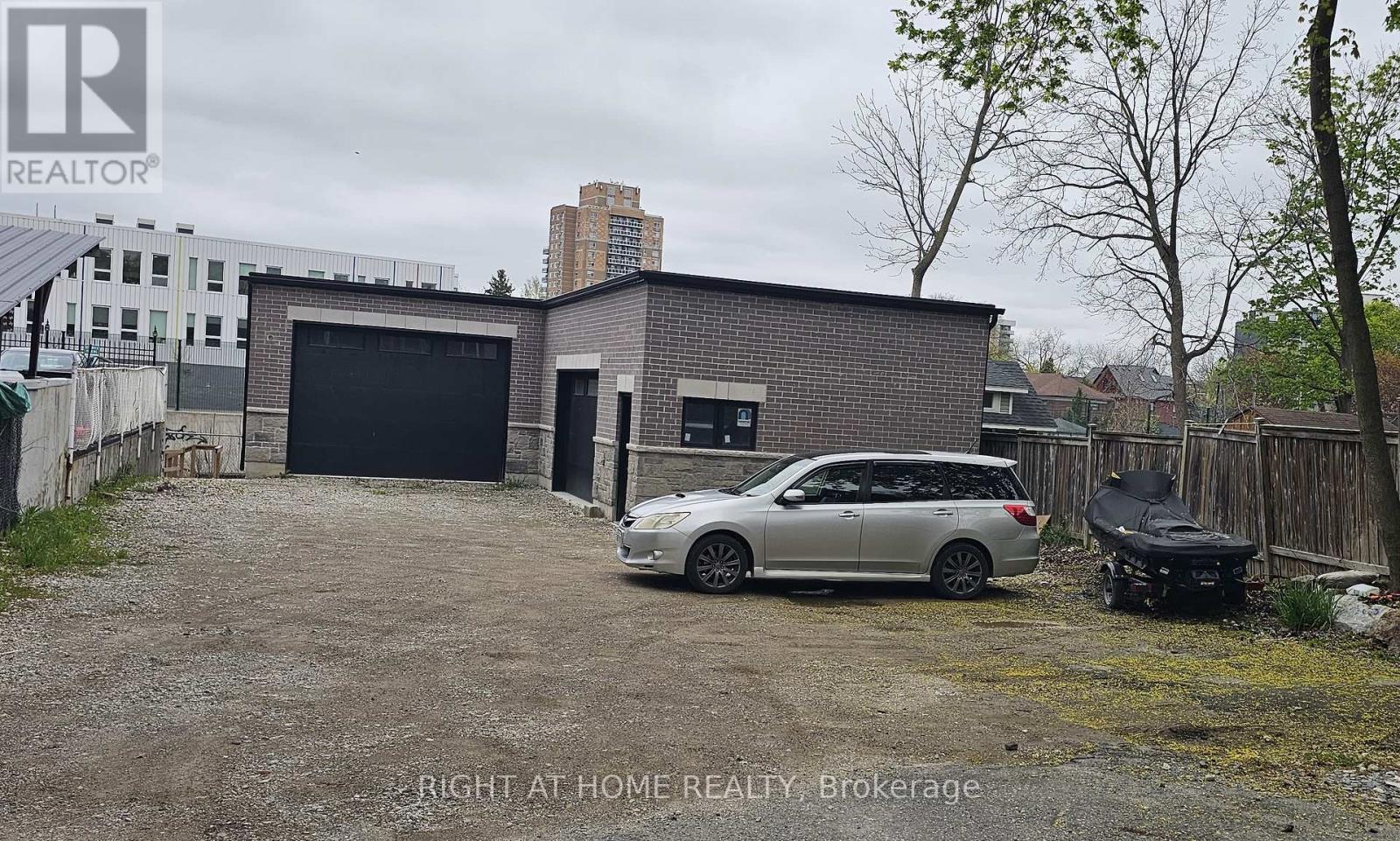 154 Rosemount Avenue, Toronto, Ontario M9N 3B9 - Photo 10 - W13119936