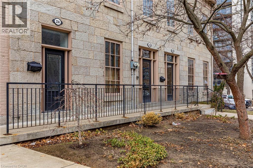 212 Bay Street S, Hamilton, Ontario  L8P 3J1 - Photo 2 - 40829645