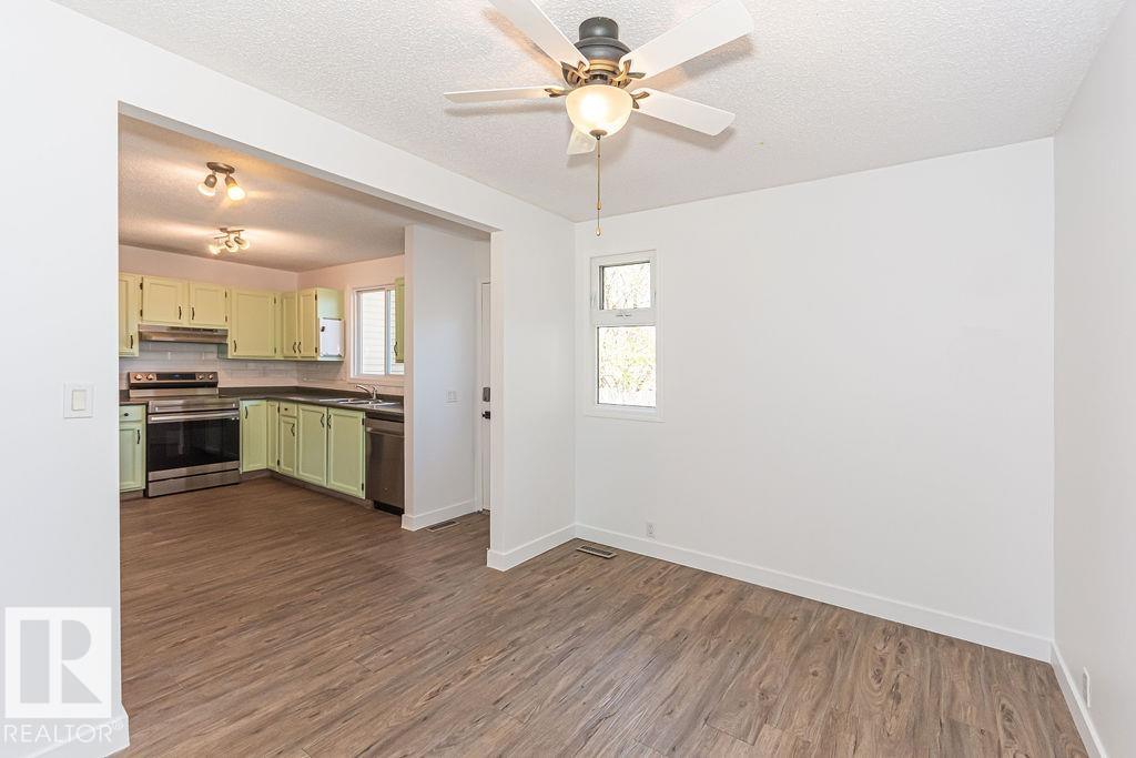1035 Village Dr, Sherwood Park, Alberta  T8A 4L4 - Photo 7 - E4487748