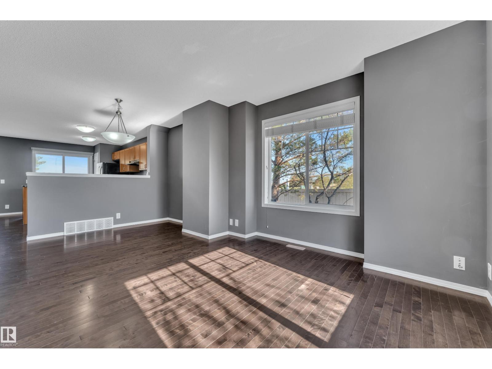 #48 3075 Trelle Cr Nw, Edmonton, Alberta  T6R 3V5 - Photo 8 - E4487750