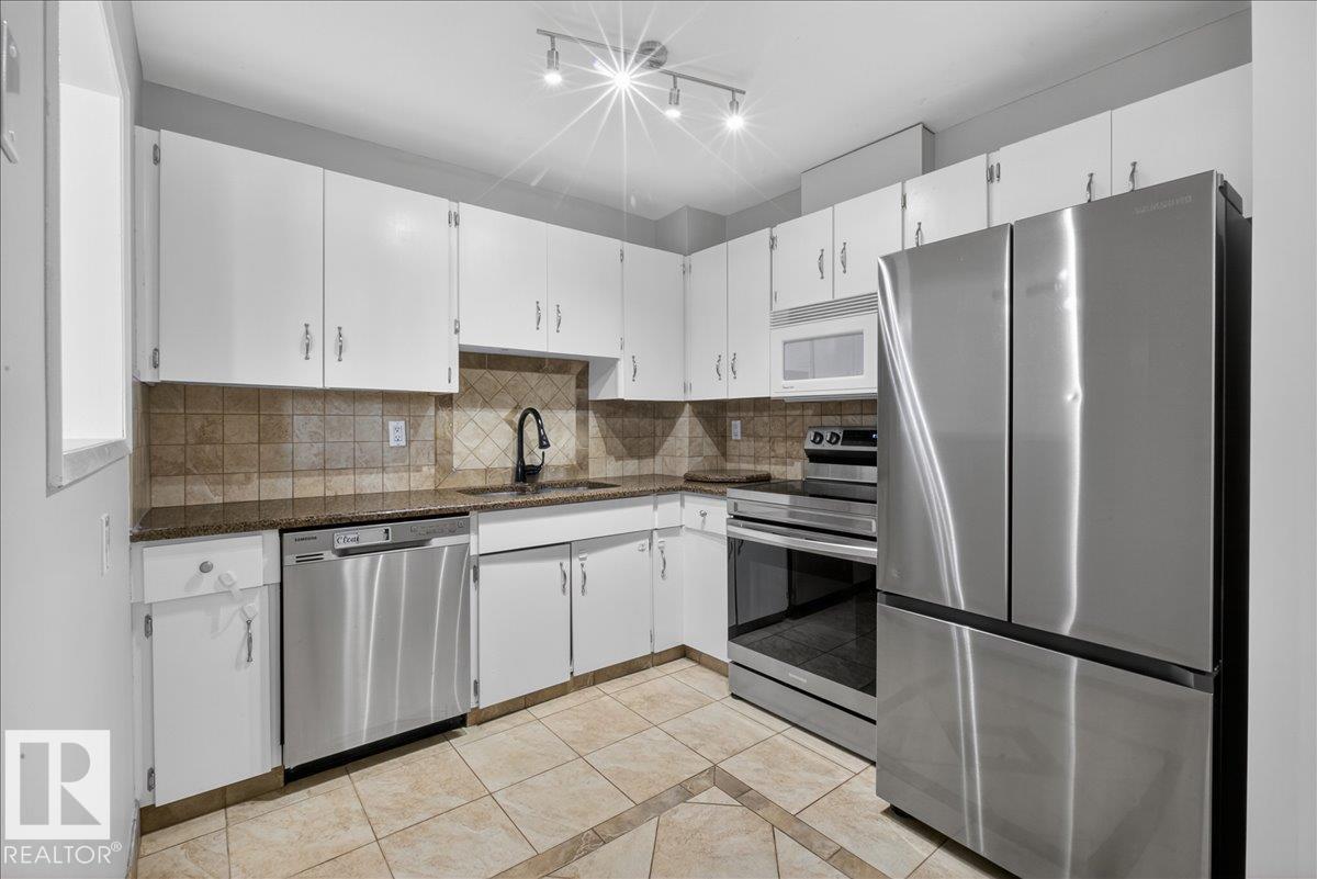 1066 Knottwood Rd E Nw, Edmonton, Alberta  T6K 3R4 - Photo 9 - E4487755