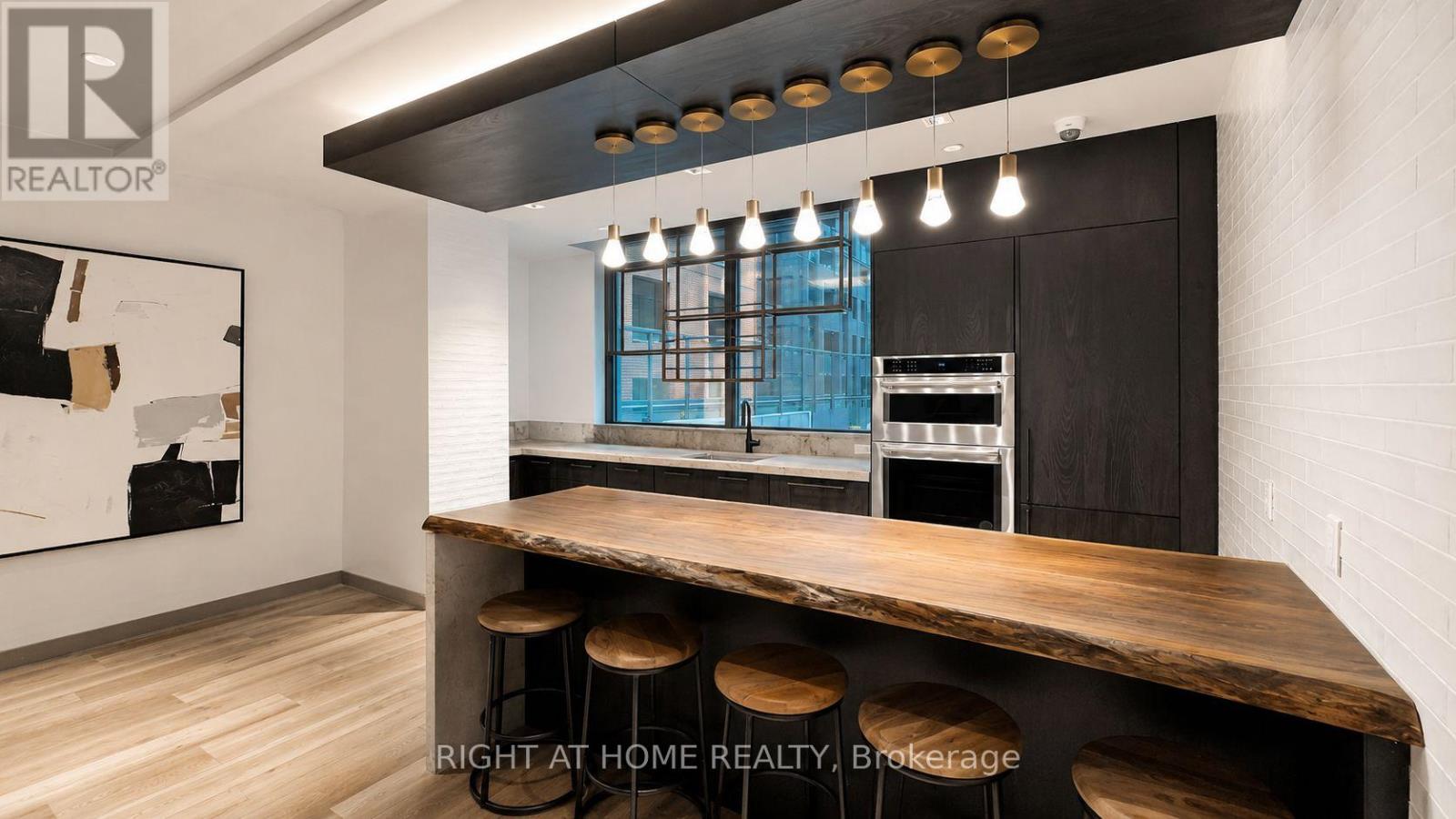 1505 - 327 King Street, Toronto, Ontario  M5V 0W7 - Photo 17 - C13129836