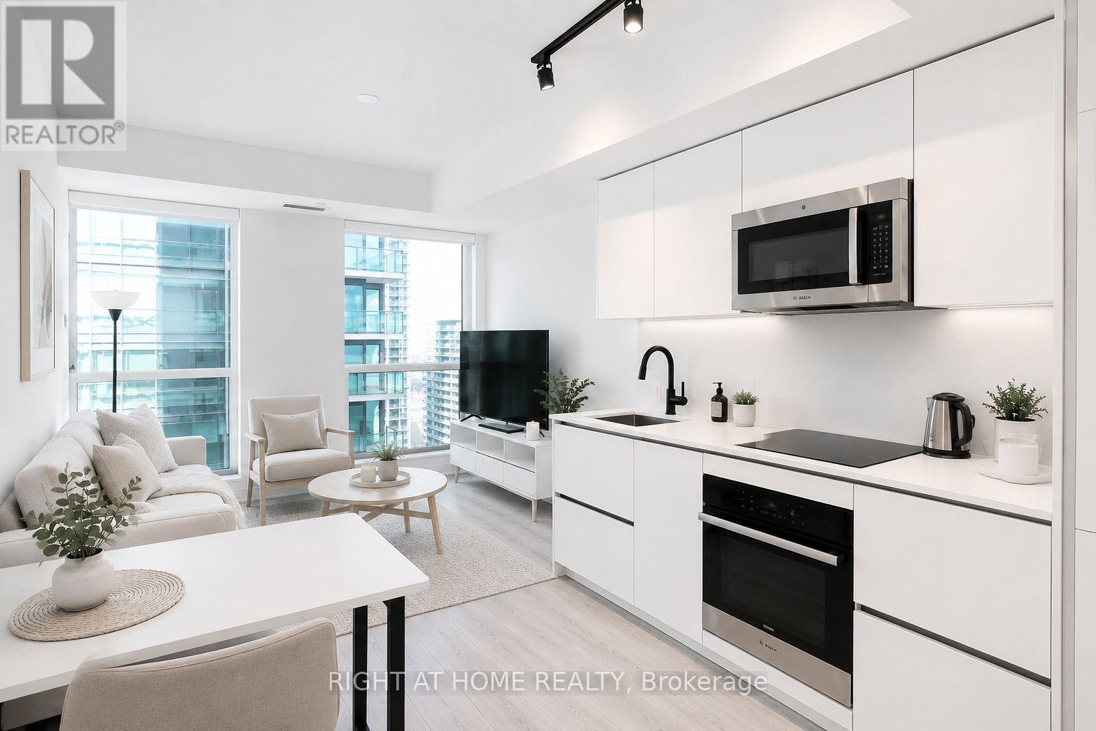 1505 - 327 King Street, Toronto, Ontario  M5V 0W7 - Photo 3 - C13129836