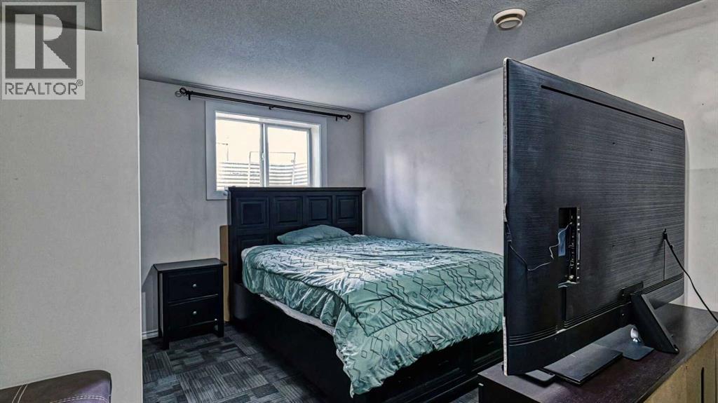 5924 Bow Crescent NW, Calgary, Alberta  T3B 2B7 - Photo 35 - A2306483