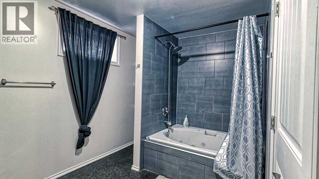 5924 Bow Crescent NW, Calgary, Alberta  T3B 2B7 - Photo 37 - A2306483